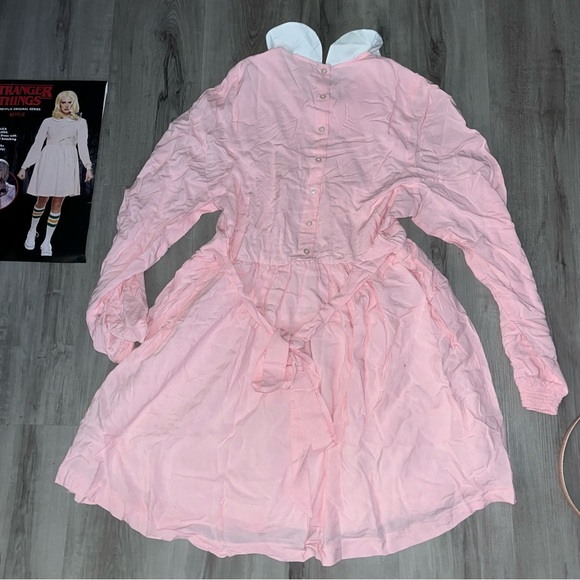 Stranger Things Adult Replica Eleven Dress XL - Picture 6 of 8